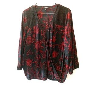 Express black and red 3/4 sleeve blouse